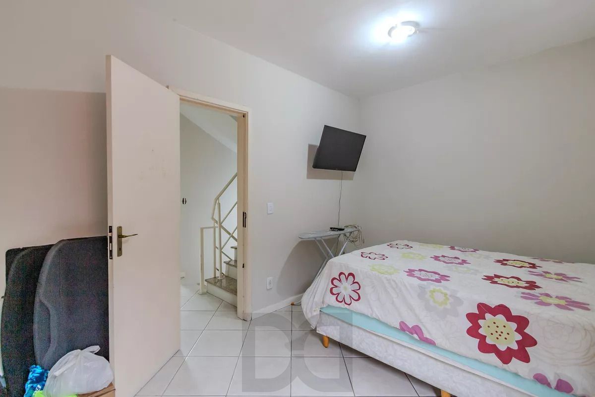 Casa de condomínio, 3 dormitórios, 1 suíte e 2 vagas cobertas no bairro Teresópolis. — foto 10