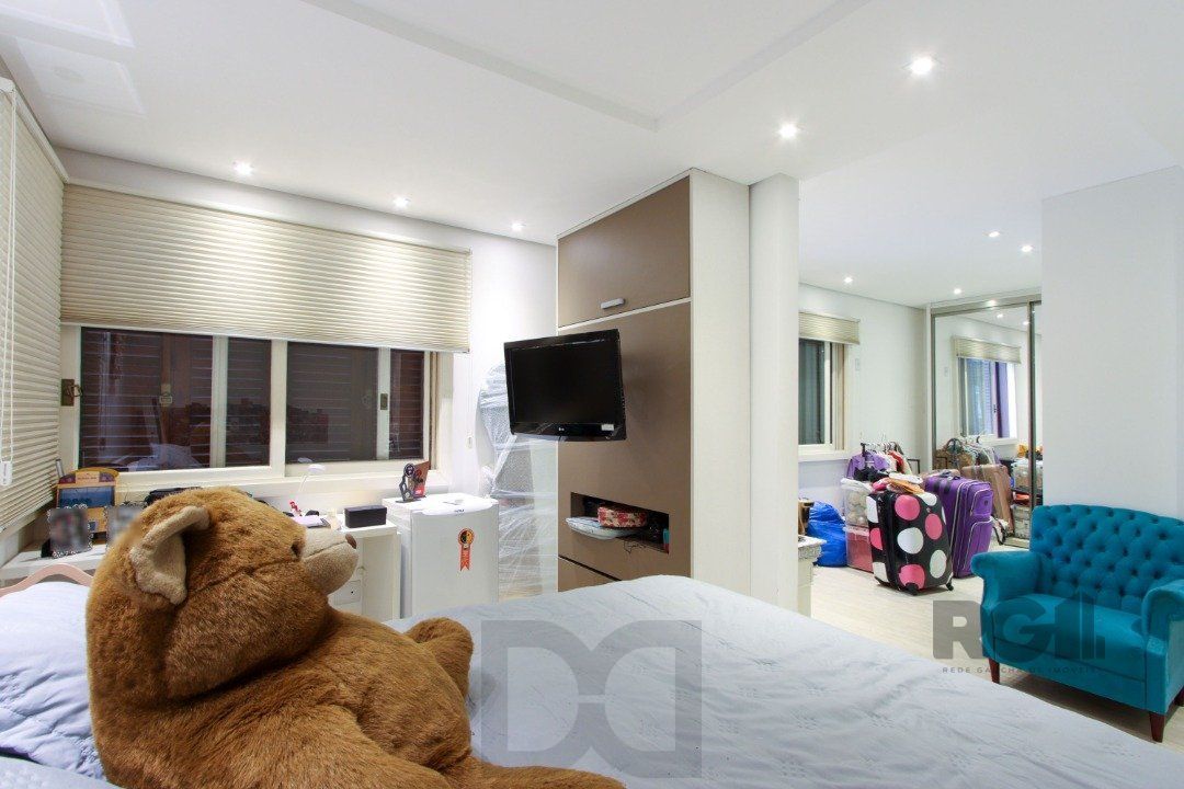 Casa com 327m² de área privativa, oferecendo 3 dormitórios, sendo 3 suítes — foto 33