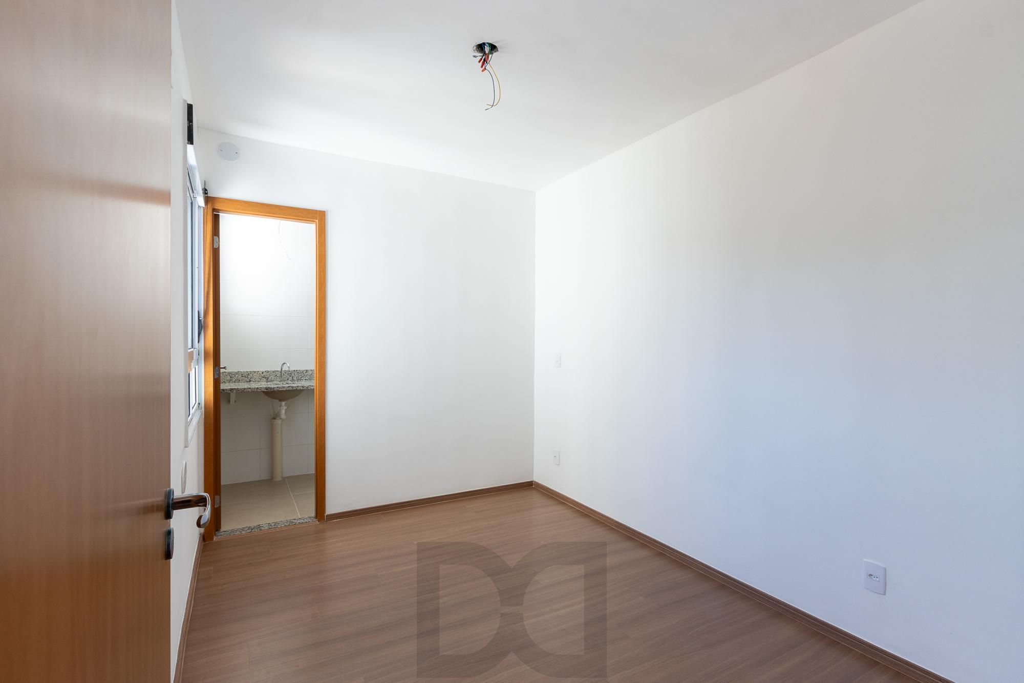 Apartamento no 5 andar de frente com 2 dormitórios — foto 14