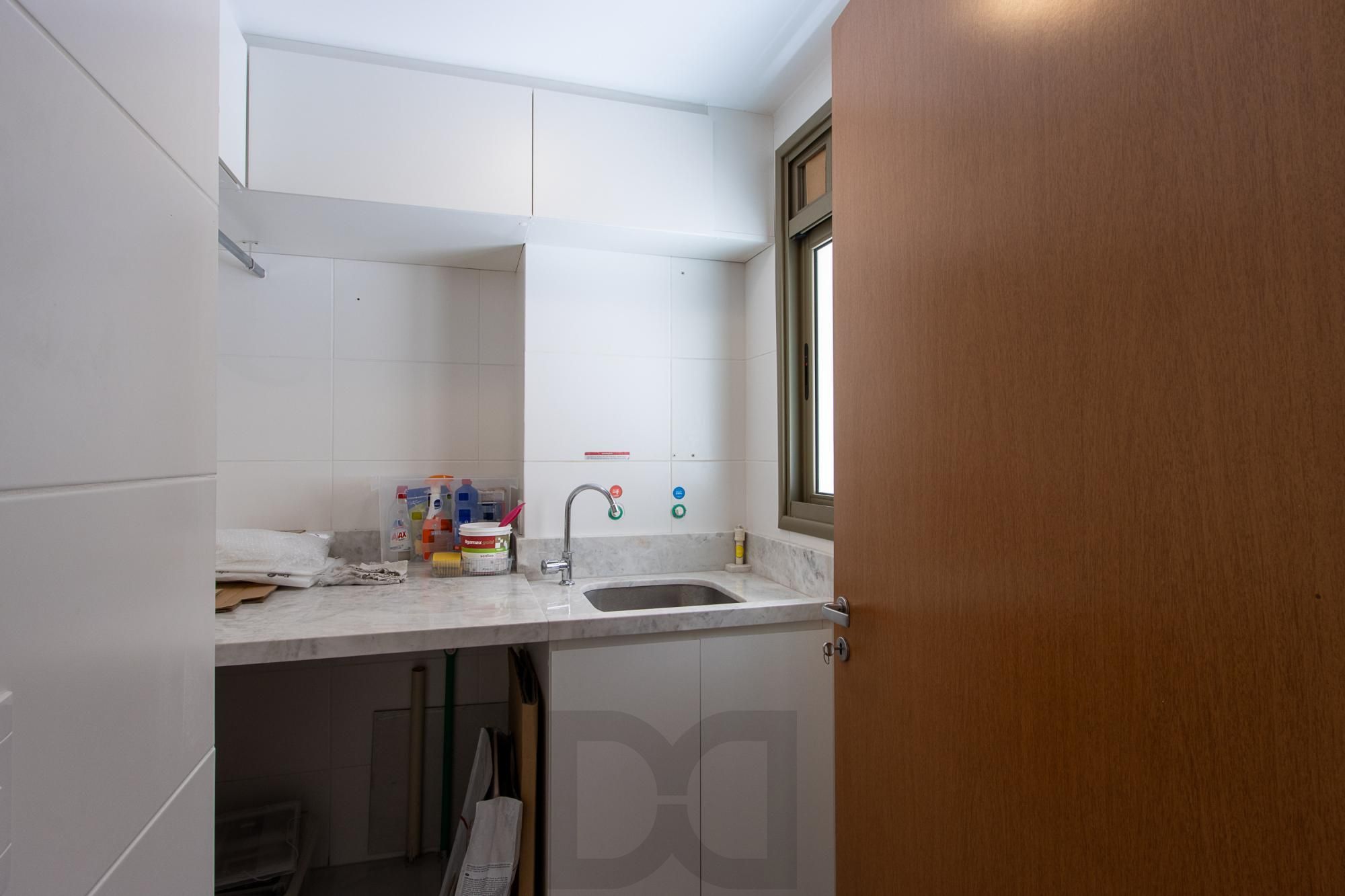 Apartamento totalmente reformado e impecável para locação - 3 quartos sendo uma suíte - Bairro Cavalhada — foto 21