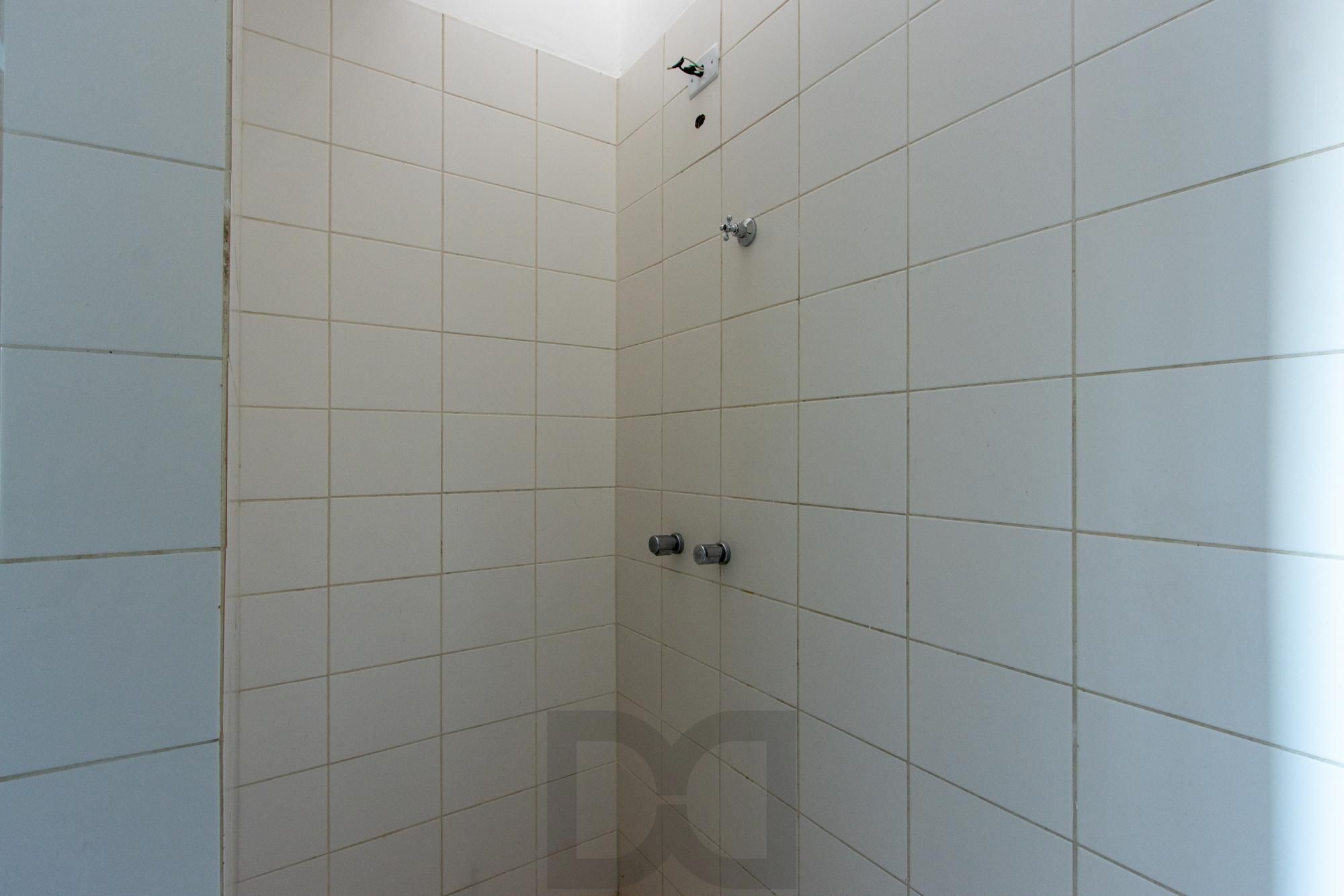 Casa 3 dormitórios, sendo 1 suíte, 2 vagas de garragem - bairro Ipanema — foto 31
