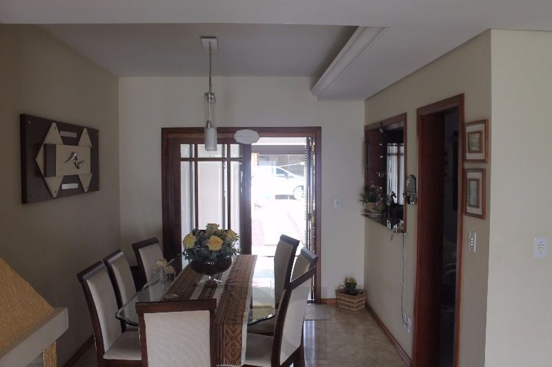 Casa para Venda - 290.67m², 4 dormitórios, sendo 1 suites, 4 vagas - Camaquã — foto 7