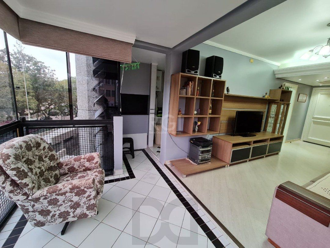 Apartamento para Venda - 94.67m², 3 dormitórios, sendo 1 suites, 1 vaga - Menino Deus — foto 3