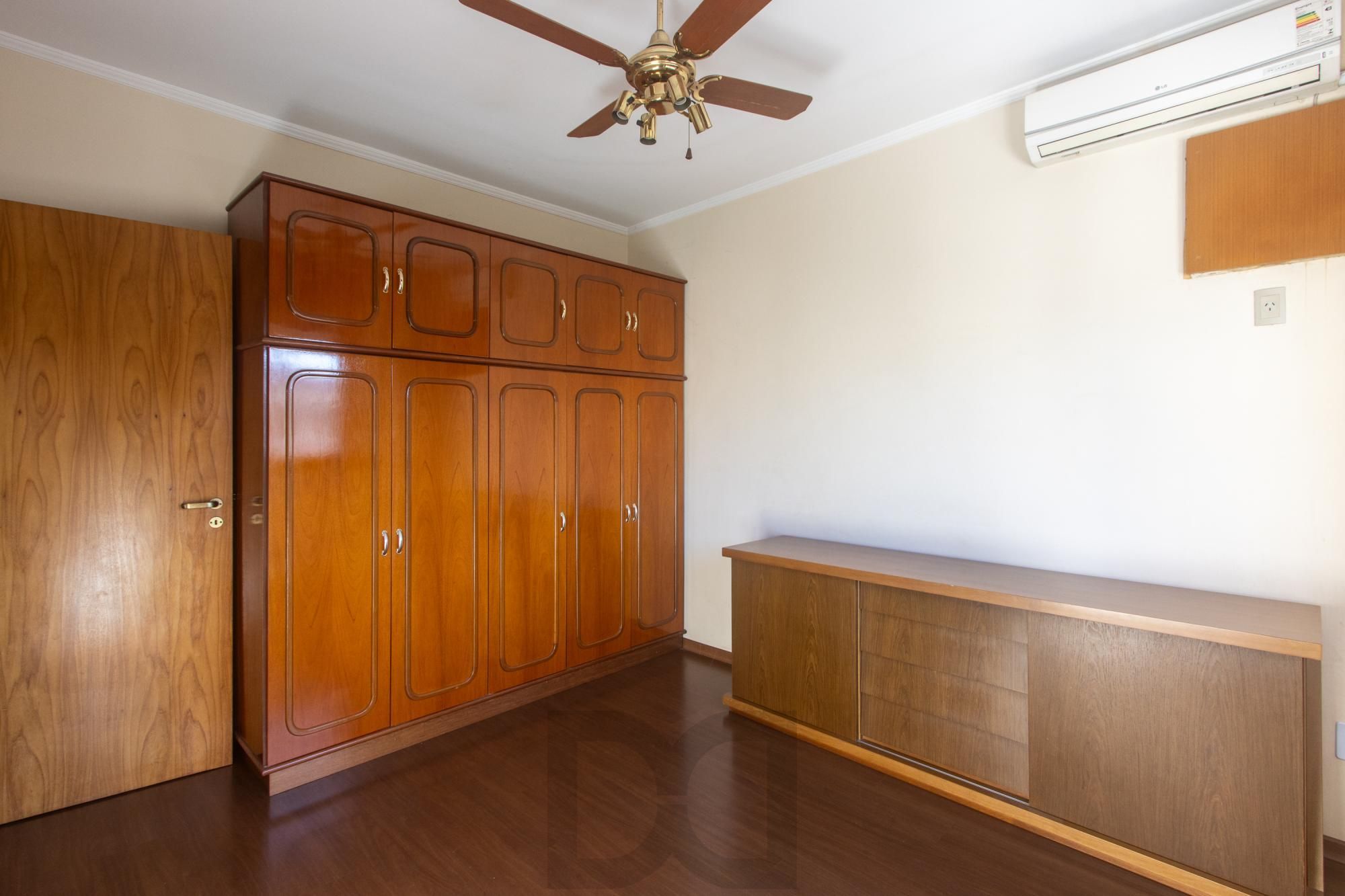 Apartamento Semimobiliado à Venda em Passo da Areia, Porto Alegre, RS — foto 21