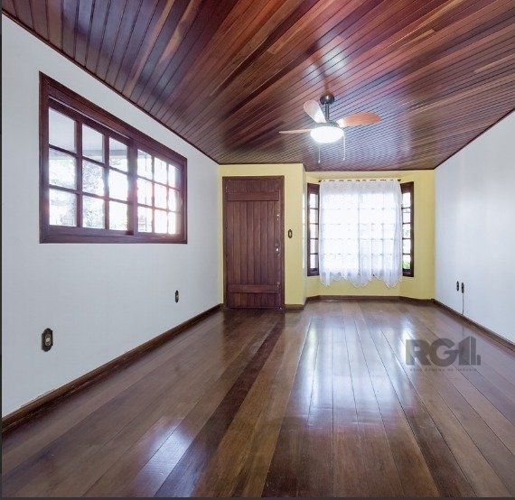Casa de 3 dormitórios com 2 vagas de garagem no bairro Jardim Isabel — foto 2
