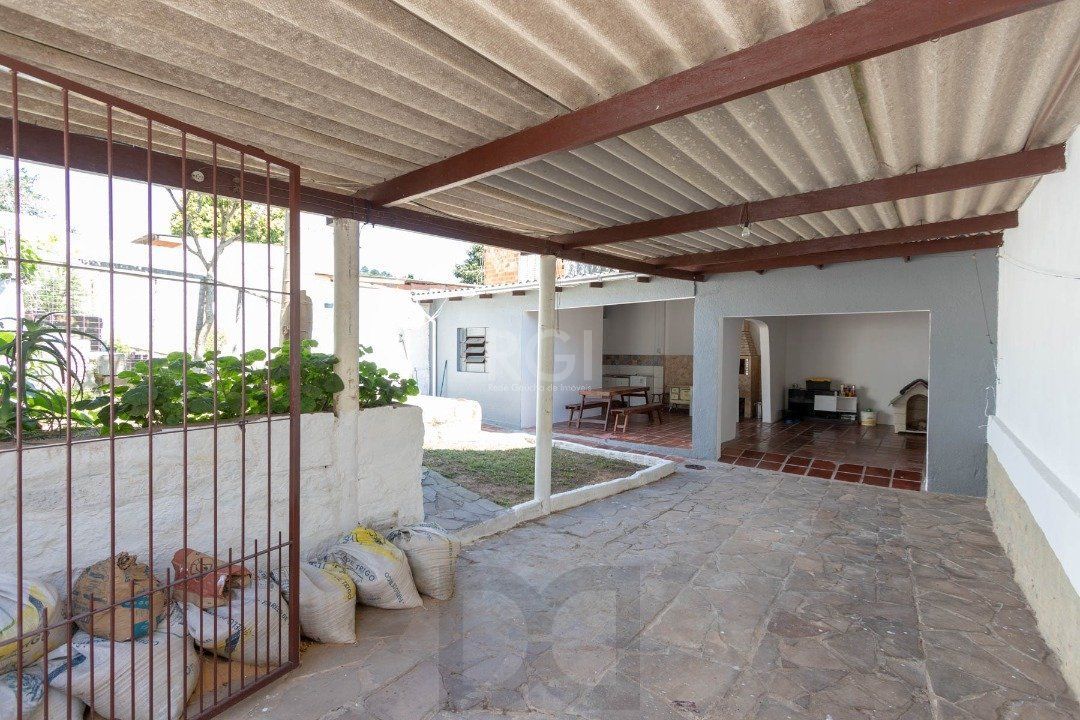 Casa para Venda - 176m², 4 dormitórios, sendo 1 suíte, 3 vagas - Espirito Santo — foto 17