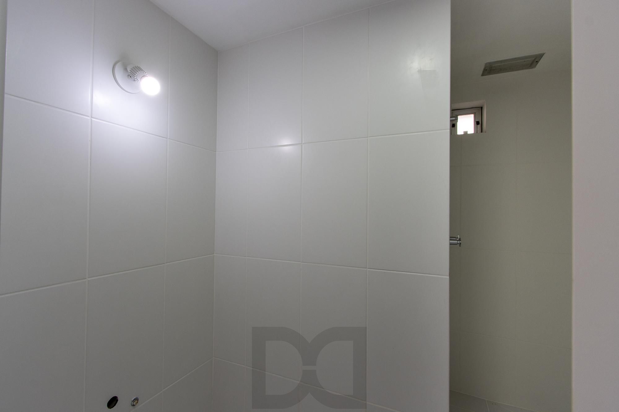 Apartamento no Menino Deus com 2 dormitórios e garagem — foto 17