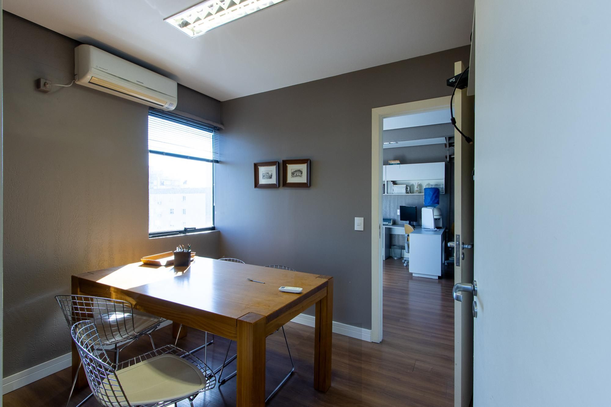 Sala Comercial Duplex à Venda no Bairro Petrópolis – Edifício João Abbott — foto 6