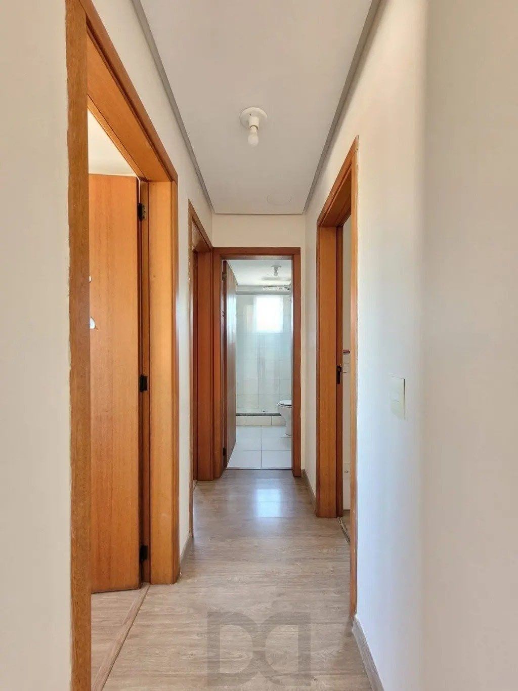 Apartamento com 3 dormitórios com 71m², vaga dupla no bairro Medianeira — foto 8