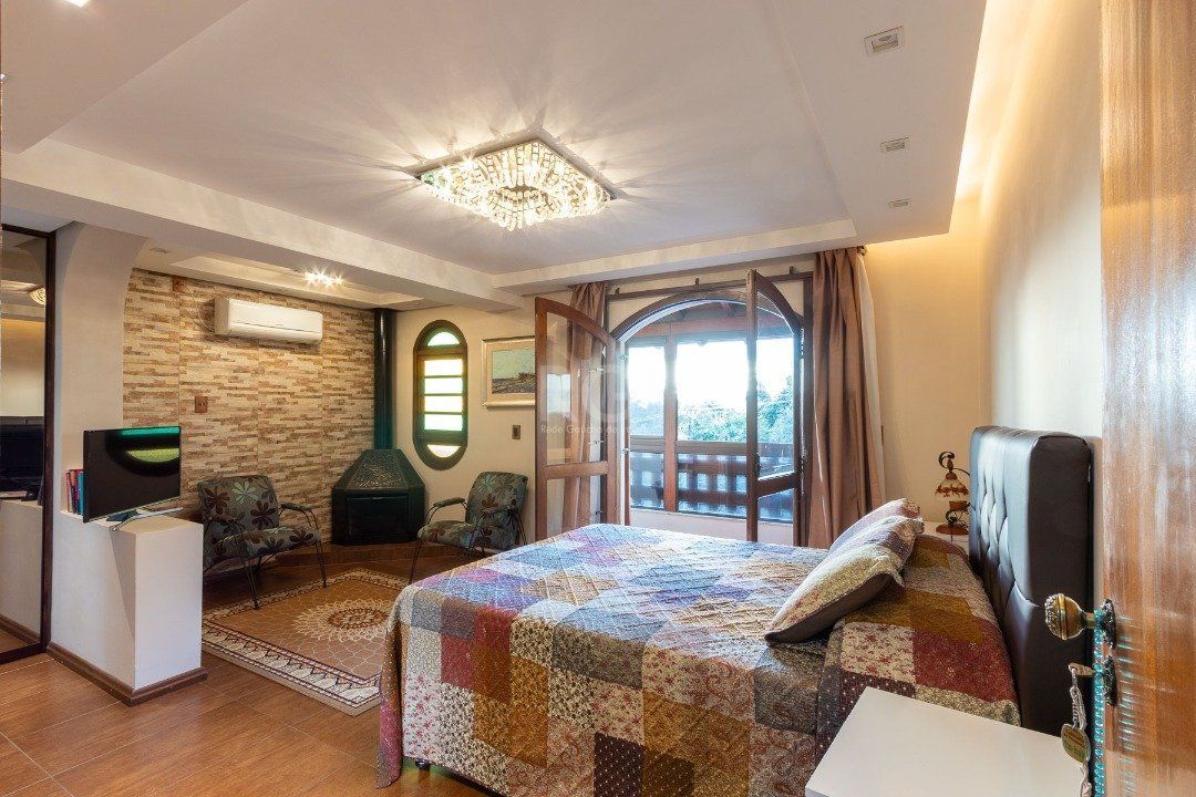Casa para Venda - 232.5m², 3 dormitórios, sendo 1 suites, 4 vagas - Nonoai — foto 33