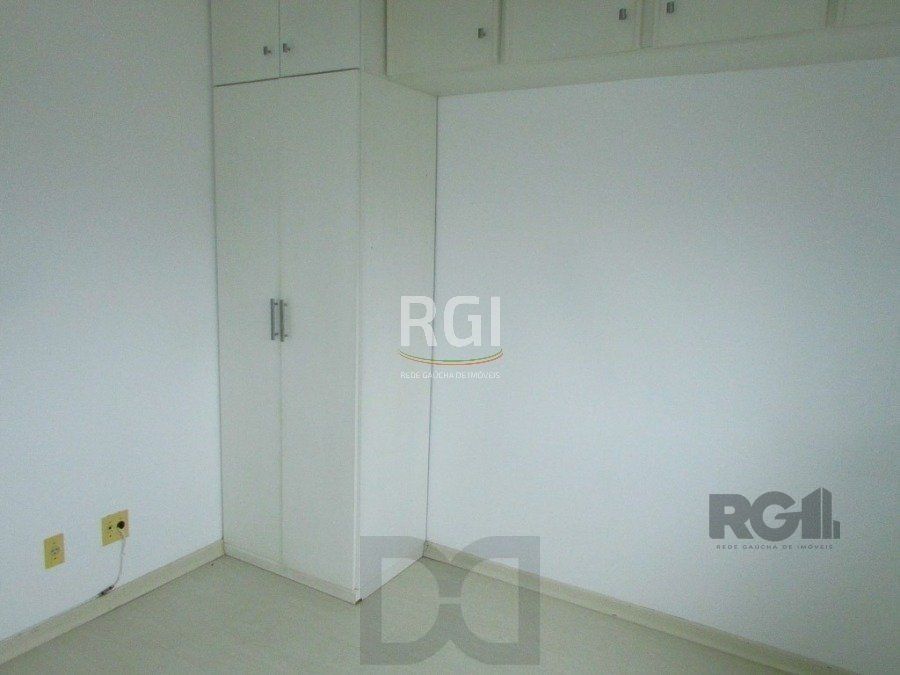 Casa em condomínio para Venda com 3 dormitórios, sendo 1 suites e 2 vagas no bairro Cristal — foto 11