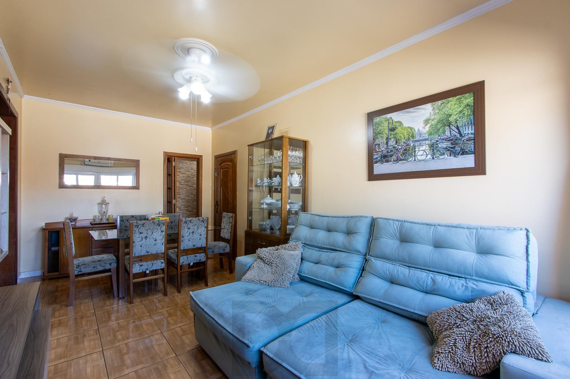 Apartamento de 2 dormitórios no bairro Medianeira. — foto 4