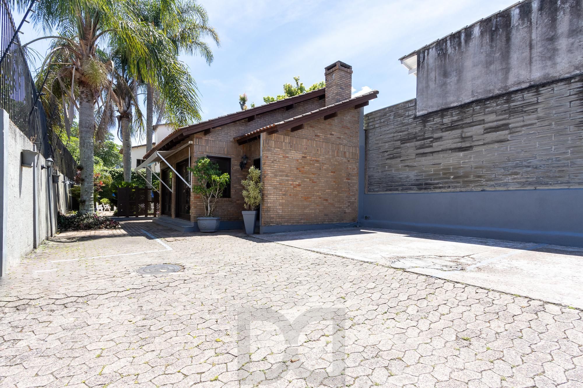 Casa 3 dormitórios, sendo 1 suíte, 2 vagas de garragem - bairro Ipanema — foto 40