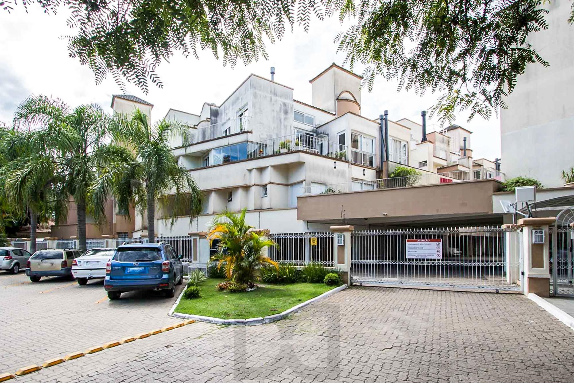 Apartamento de 3 dormitórios, 1 suíte e 1 vaga de garagem no bairro Pedra Redonda. — foto 32