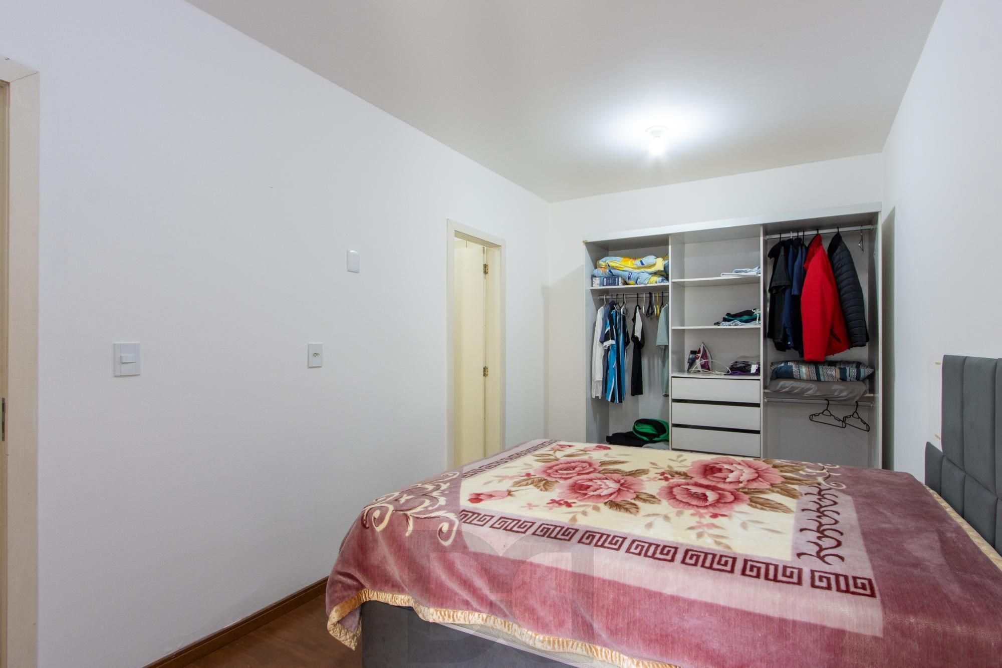 Apartamento de 3 dormitórios, 1 suíte e 1 vaga de garagem no bairro Pedra Redonda. — foto 25