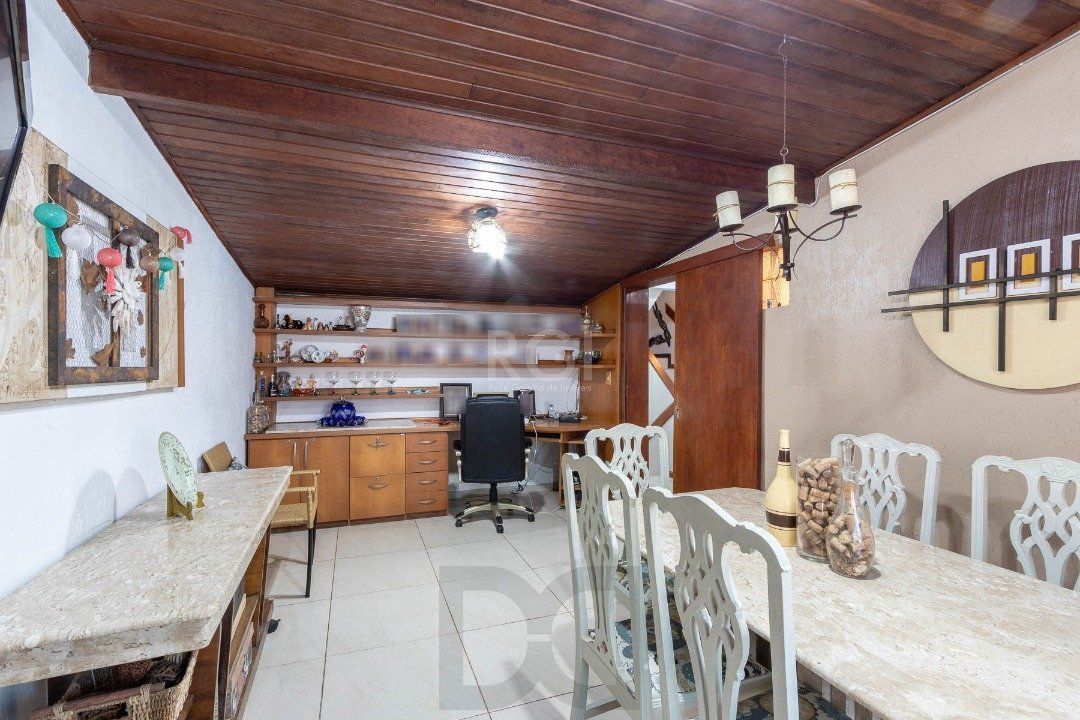 Casa para Venda com 3 dormitórios, sendo 1 suites e 4 vagas no bairro Ipanema — foto 13