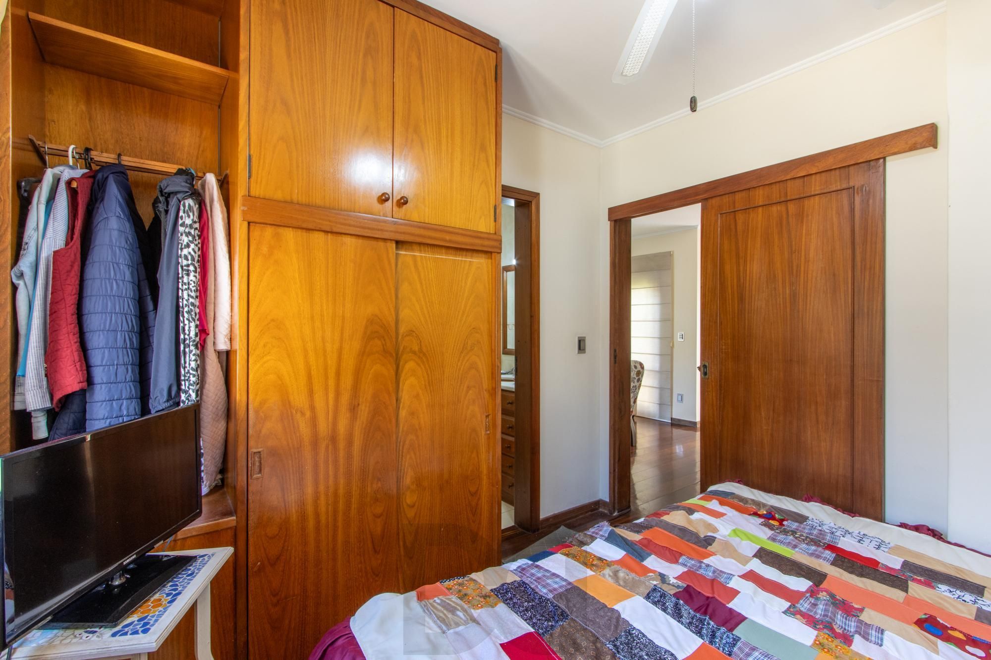 Casa à venda com 5 dormitórios, 392m² e 4 vagas no bairro Vila Assunção, Zona Sul de Porto Alegre — foto 32