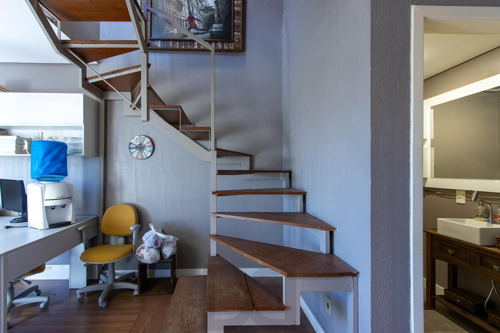 Sala Comercial Duplex à Venda no Bairro Petrópolis – Edifício João Abbott — foto 17