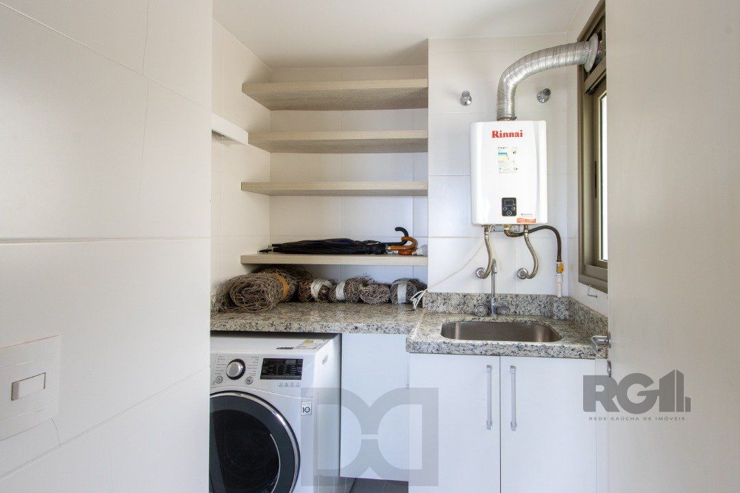 Apartamento em Porto Alegre, no bairro Cavalhada, com 3 dormitório(s), e 3 banheiros, à venda. — foto 12