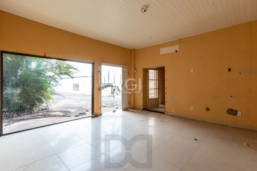 Pavilhão com área construída de cerca de 900m² — foto 42