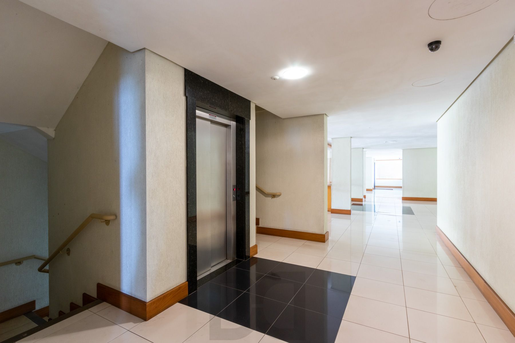 EXCELENTE APARTAMENTO COM VISTA LIVRE PARA O GUAÍBA!! — foto 50