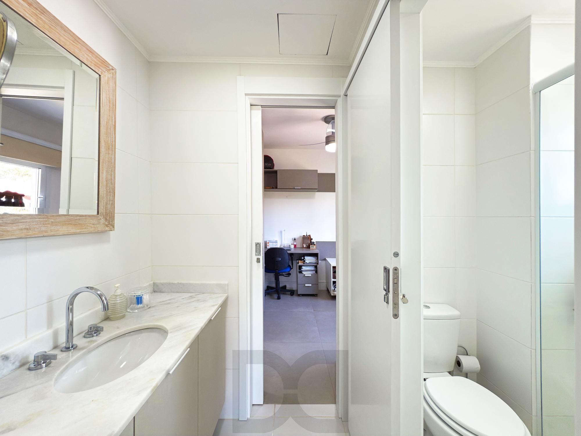 Apartamento 03 Suítes bairro Cristal, 88,97m² de área privativa, semimobiliada e 02 vagas de garagens cobertas. — foto 17