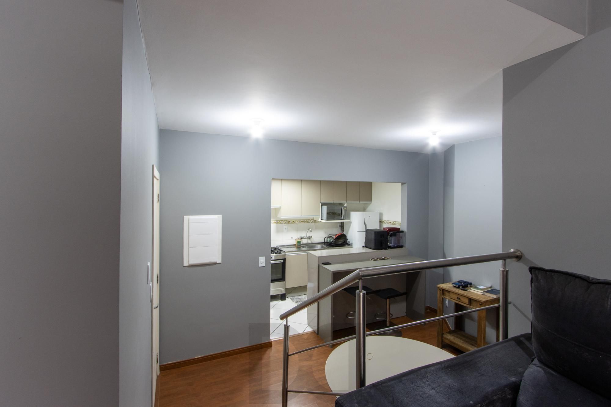 Apartamento de 3 dormitórios, 1 suíte e 1 vaga de garagem no bairro Pedra Redonda. — foto 8