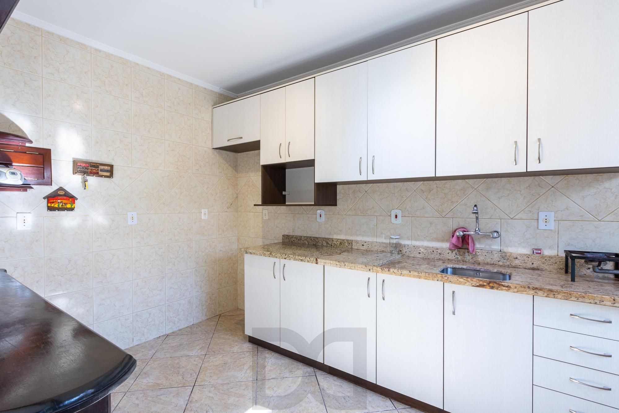 Casa 3 dorm. I suíte I Vaga 2 carros — foto 10