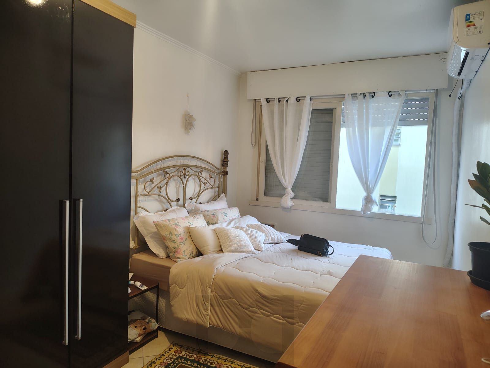 Apartamento de 2 quartos, living para 2 ambientes, banheiro social e 1 vaga escriturada. — foto 10