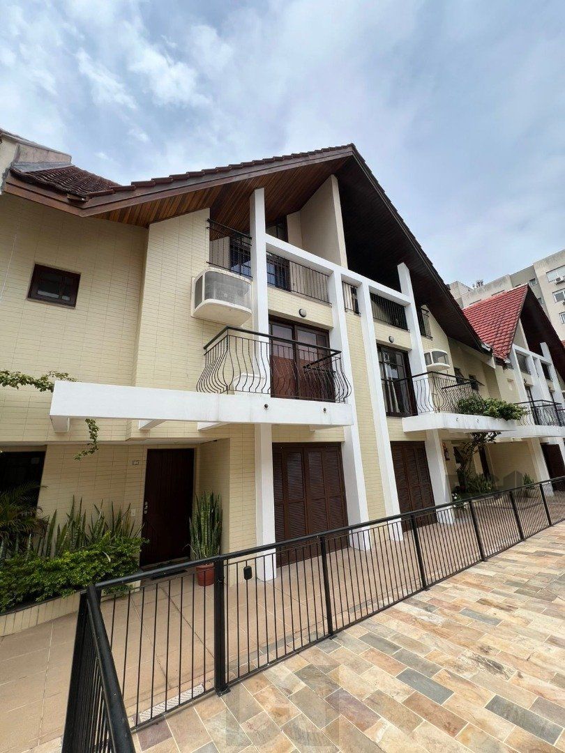 CASA EM CONDOMÌNIO NA TRISTEZA! — foto 1