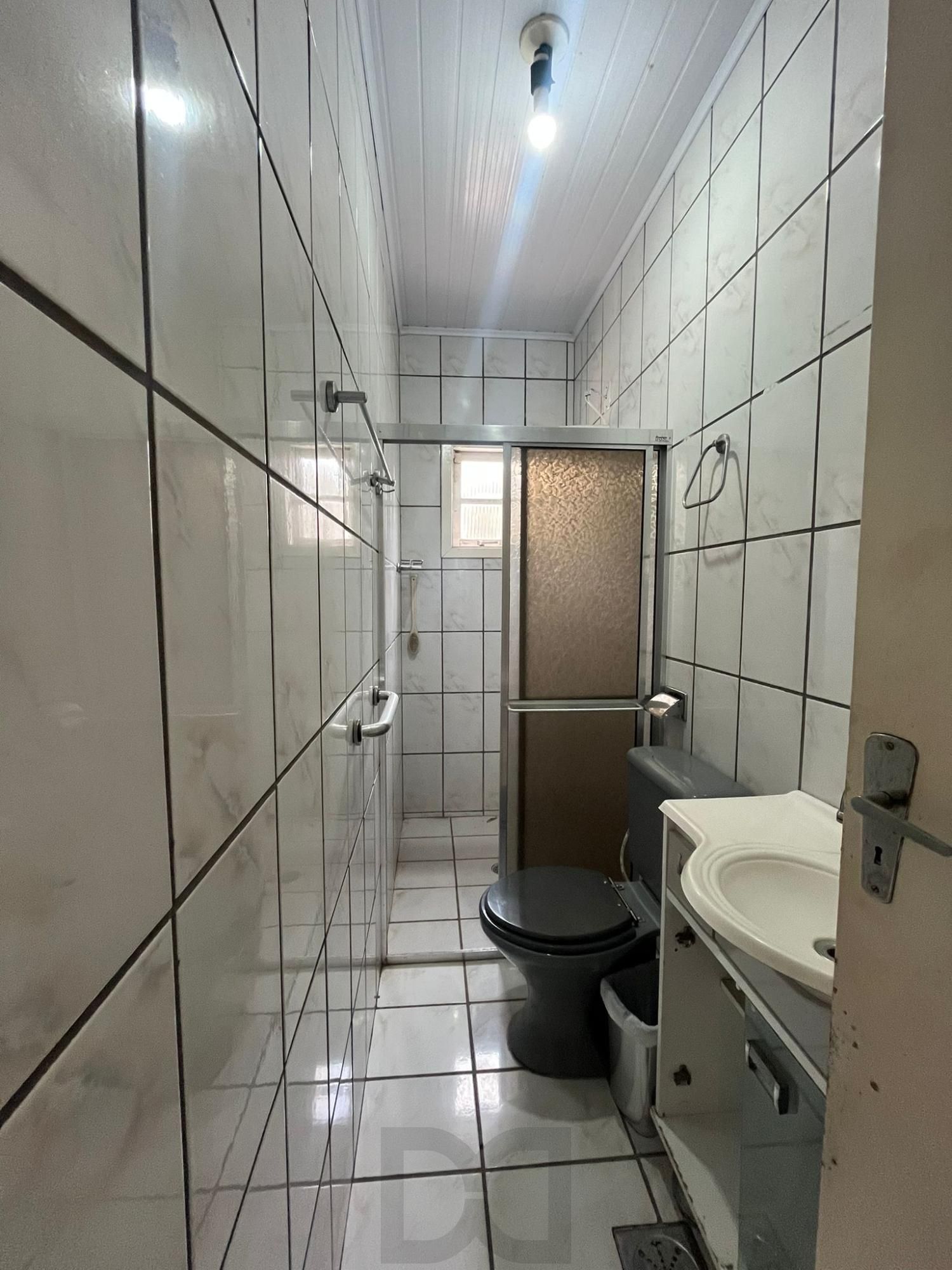 Duas casas no mesmo terreno – conforto, espaço e excelente localização! — foto 12