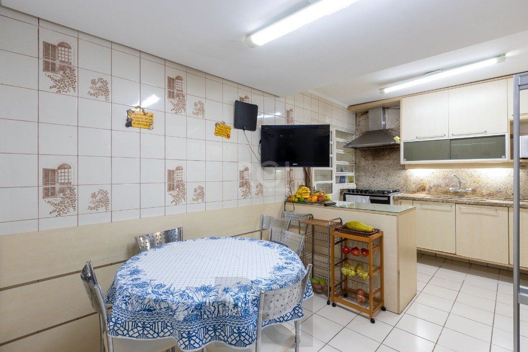 Casa Condominio para Venda - 300m², 4 dormitórios, sendo 2 suites, 2 vagas - Ipanema — foto 31