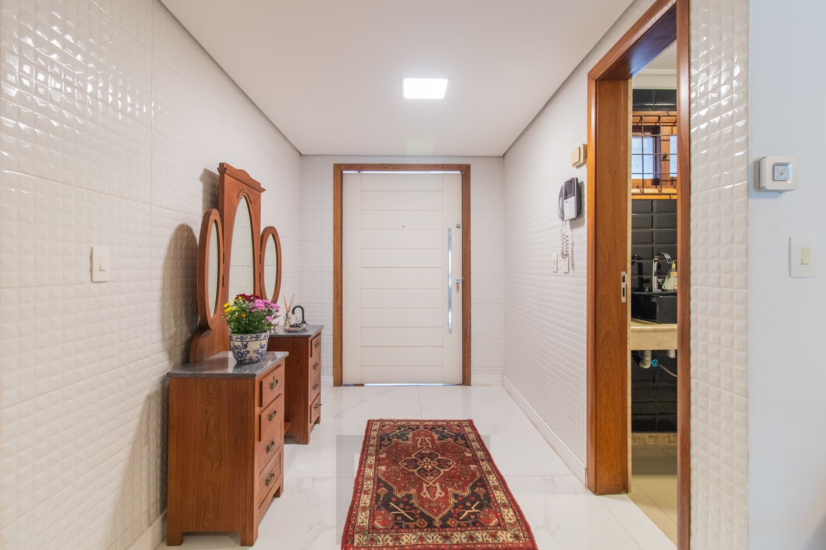 Casa para Venda - 410m², 3 dormitórios, sendo 3 suites, 2 vagas - Ipanema — foto 4
