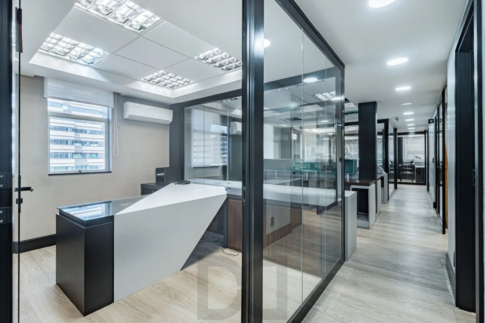 Sala/Conjunto Comercial com 4 vagas e 218m² — foto 6