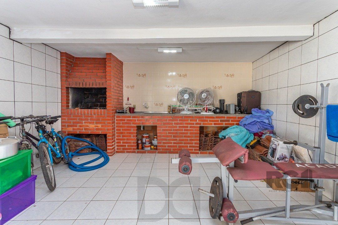 Casa com 3 Quartos à Venda, 293 m² por R$ 650.000 — foto 47