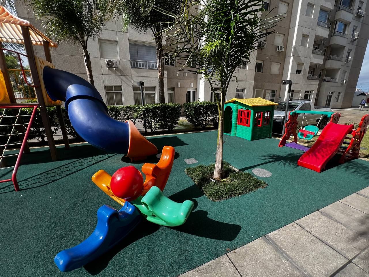 Apartamento de 3 dormitórios transformado em 2, 1 suíte e living com churrasqueira. — foto 12