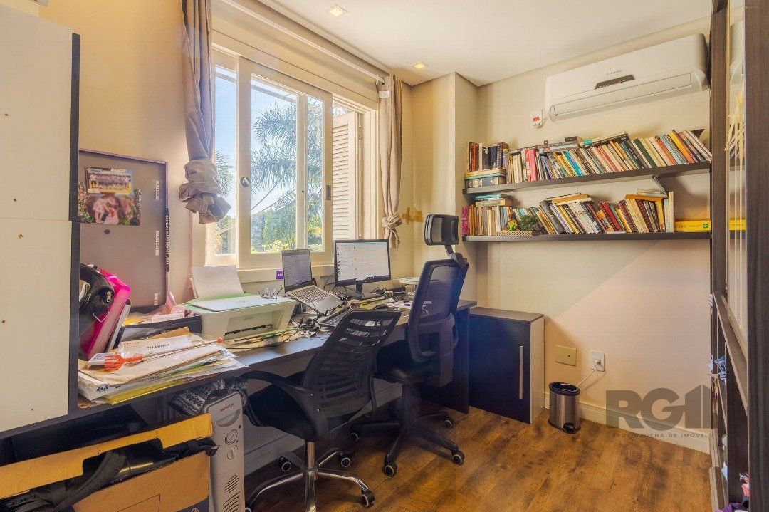 Casa em condomínio, 3 quartos, 1 suite, lareira, churrasqueira, 1 vaga - Bairro Tristeza — foto 12