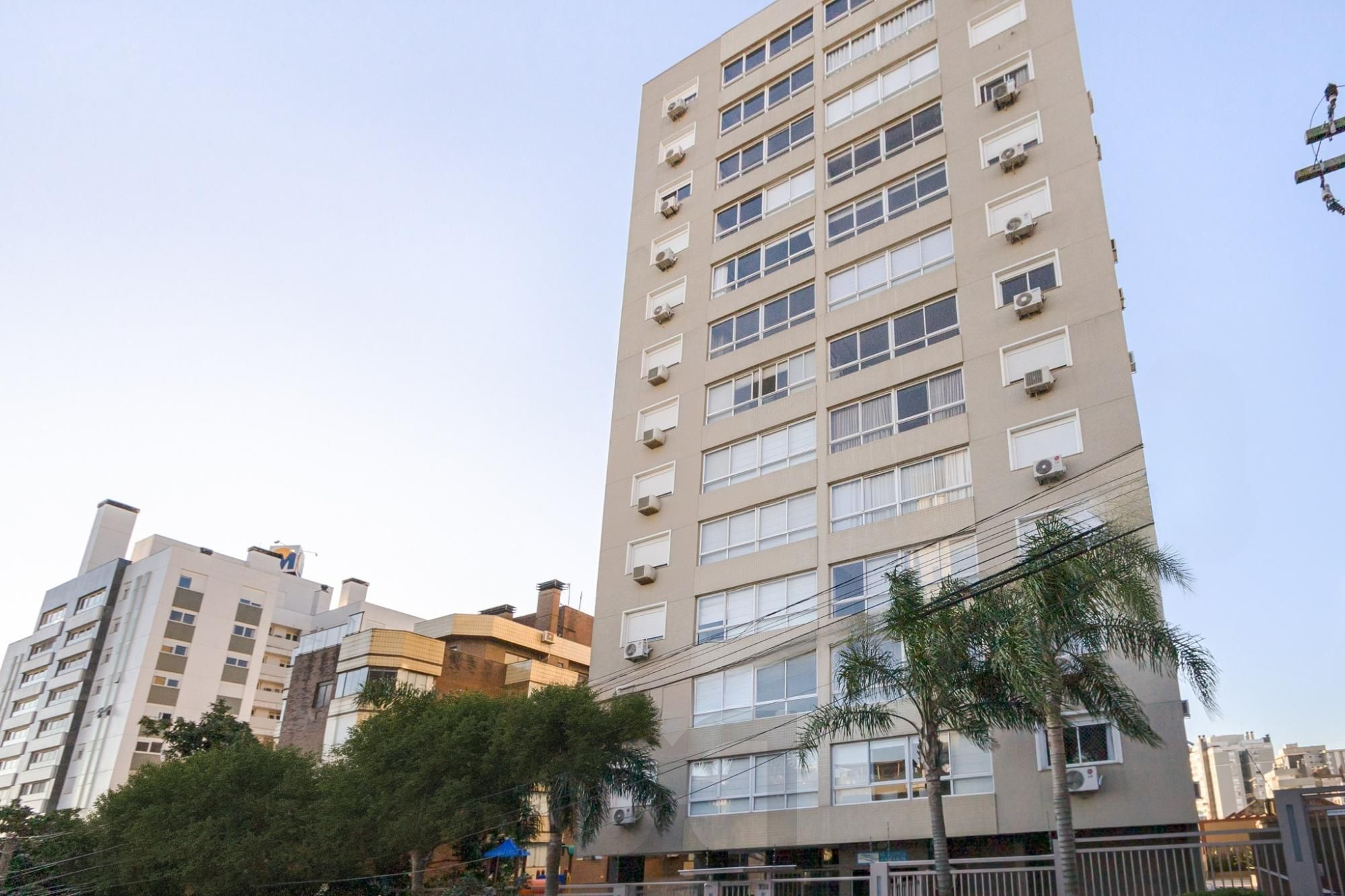 Apartamento semimobiliado, com 94m privativos, 2 suites e 3 vagas de garagem — foto 25