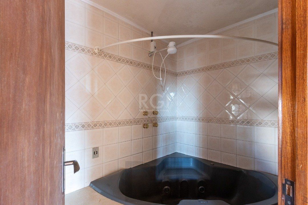 Casa para Venda - 280m², 3 dormitórios, sendo 1 suites, 2 vagas - Espirito Santo — foto 41
