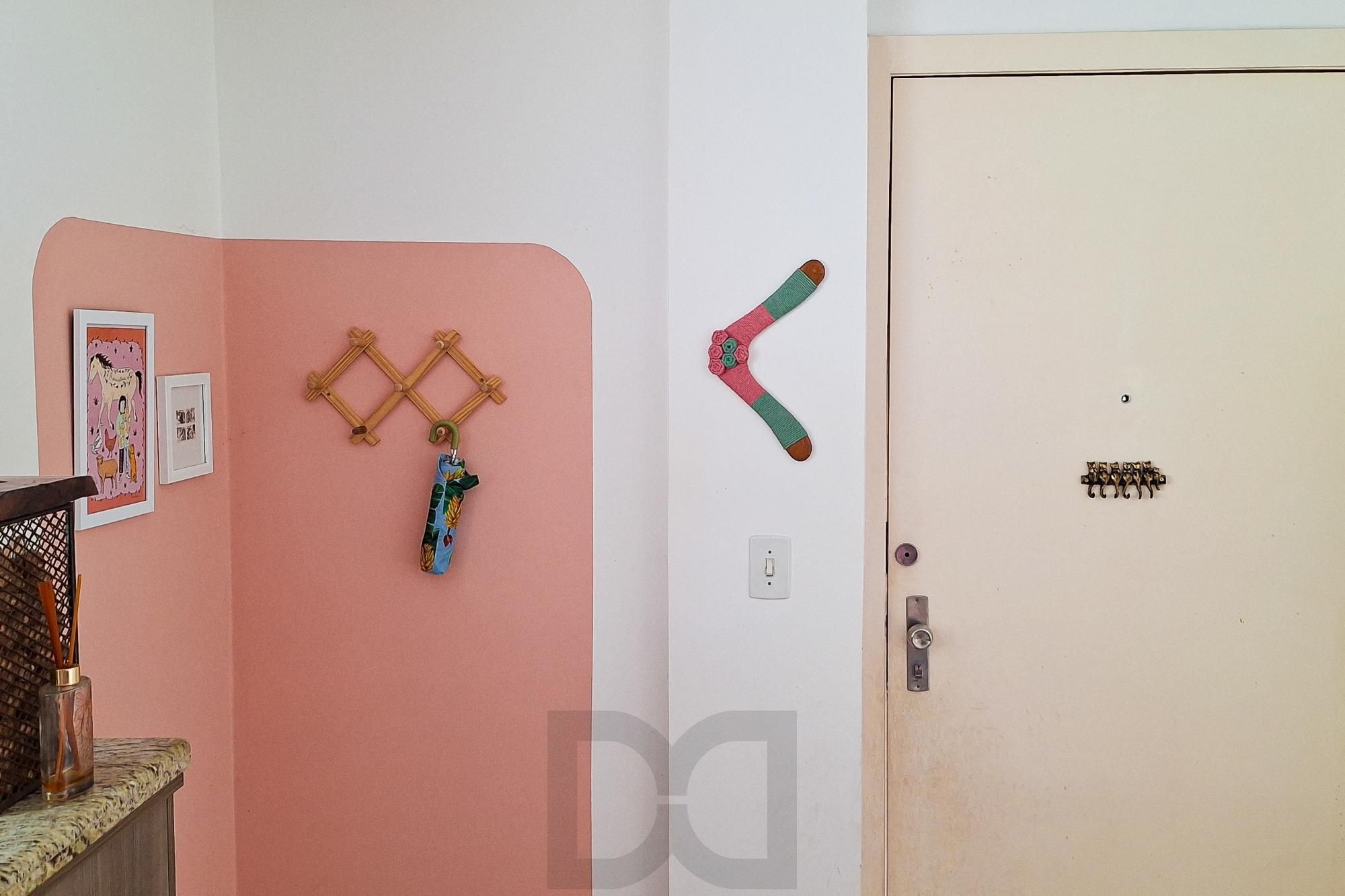 Belíssimo Apartamento com 3 dormitórios e 1 vaga de garagem no bairro Aberta dos Morros, zona sul de Porto Alegre. — foto 7