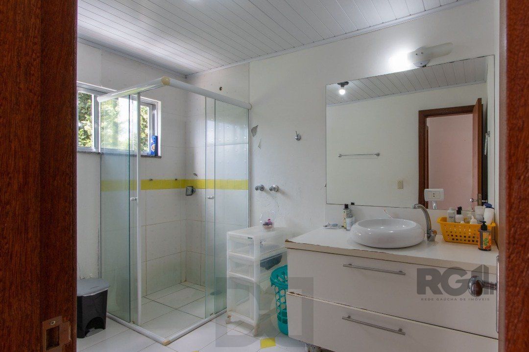 Casa, 5 dormitórios, sendo 1 suíte, 312m² privativos, 8 vagas - Bairro Vila Nova — foto 37