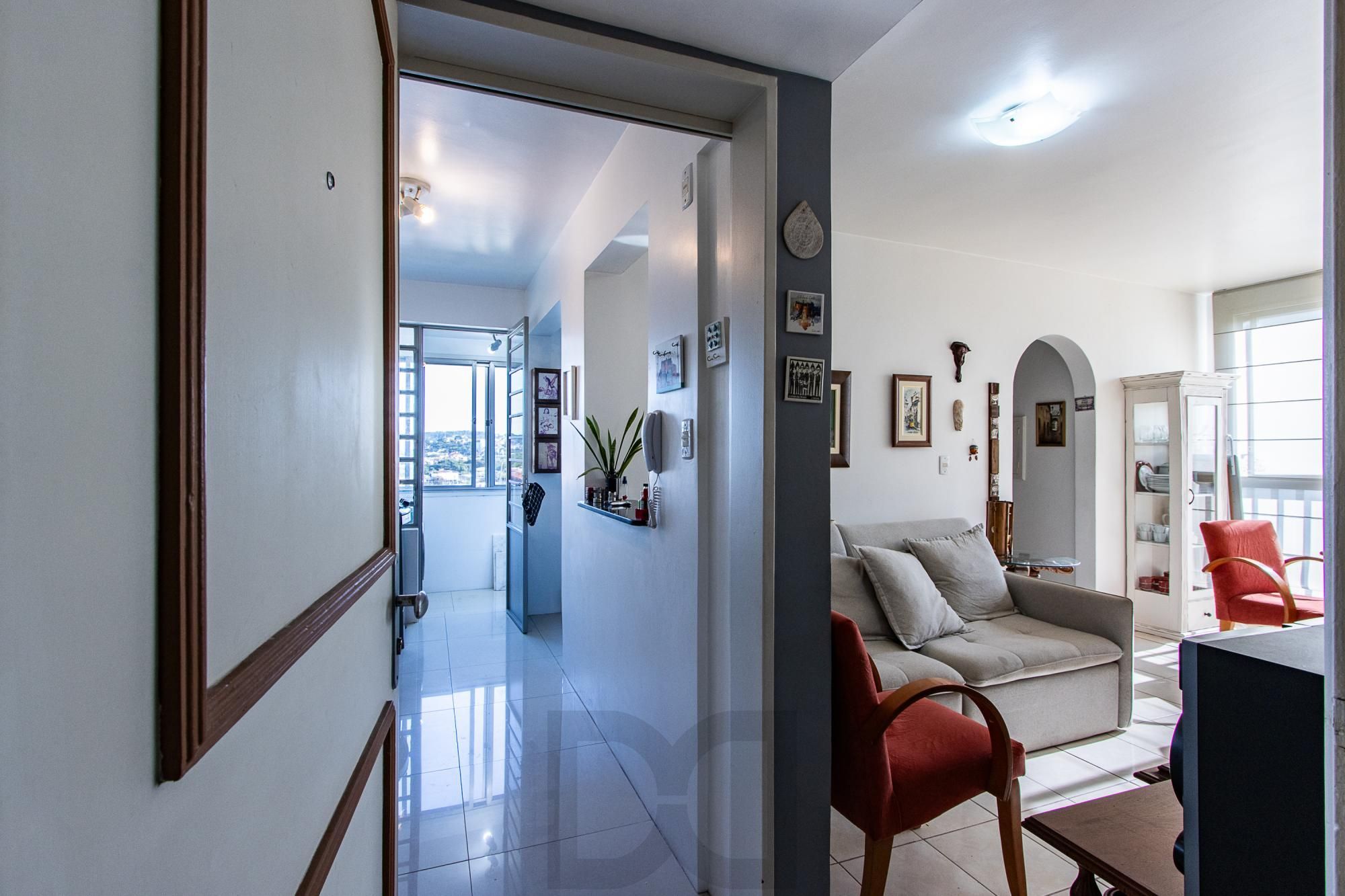 Lindo apartamento locado, mobiliado, andar alto com vista para o Rio, 2 quartos - Bairro Cristal — foto 5