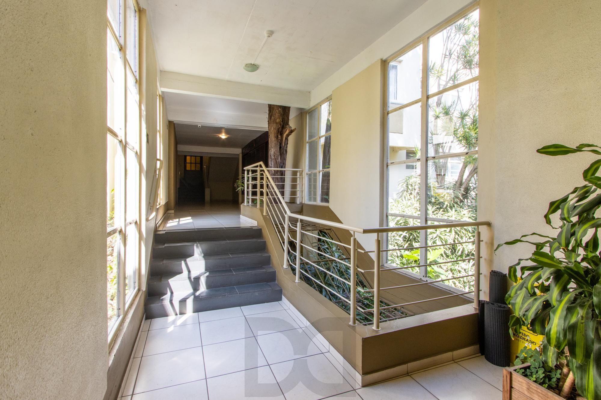 Excelente apartamento de um dormitório com box privativo coberto — foto 25