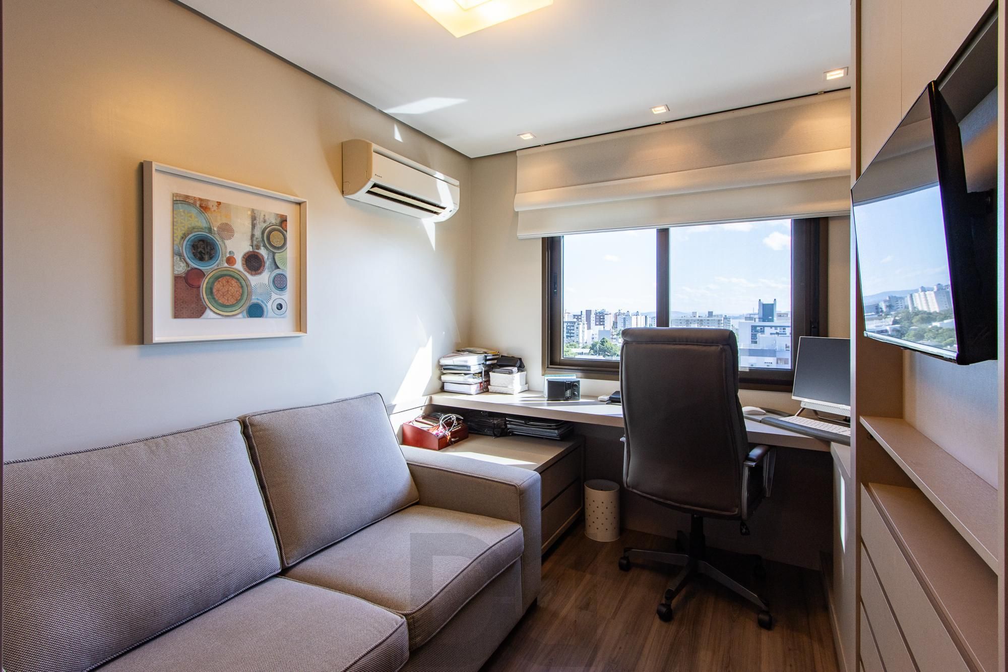 Excelente apartamento de 3 dormitórios, 1 suíte e 2 vagas no bairro Tristeza. — foto 20