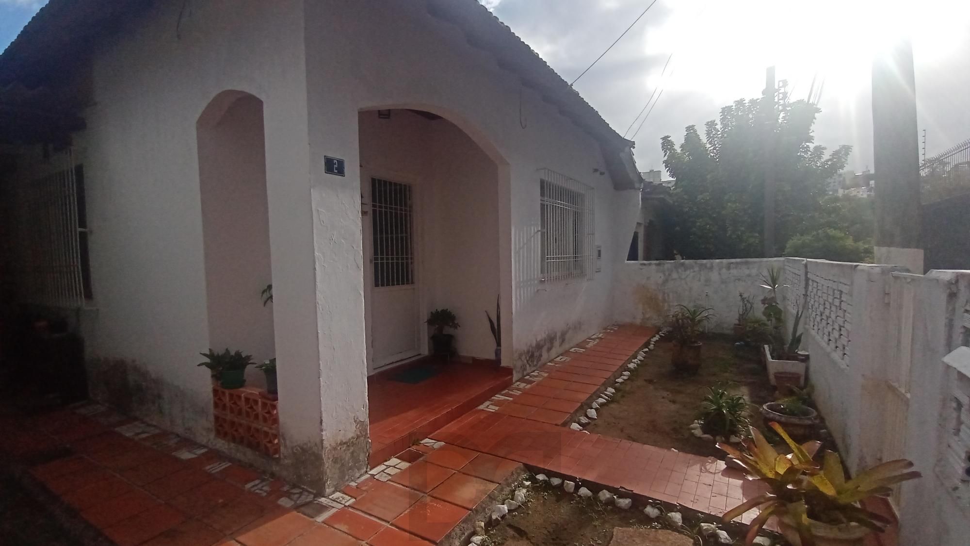 Casa com 2 dormitórios no bairro Glória — foto 3