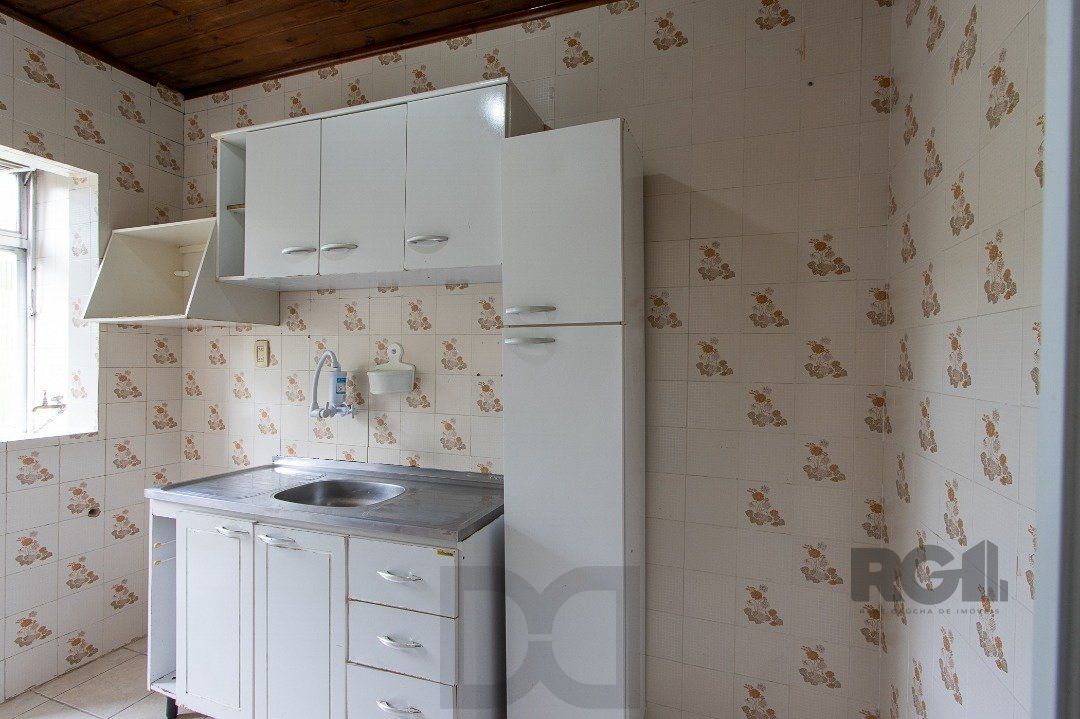 Excelente apartamento no bairro Cristal com 1 dormitório, living, banheiro e cozinha. — foto 18