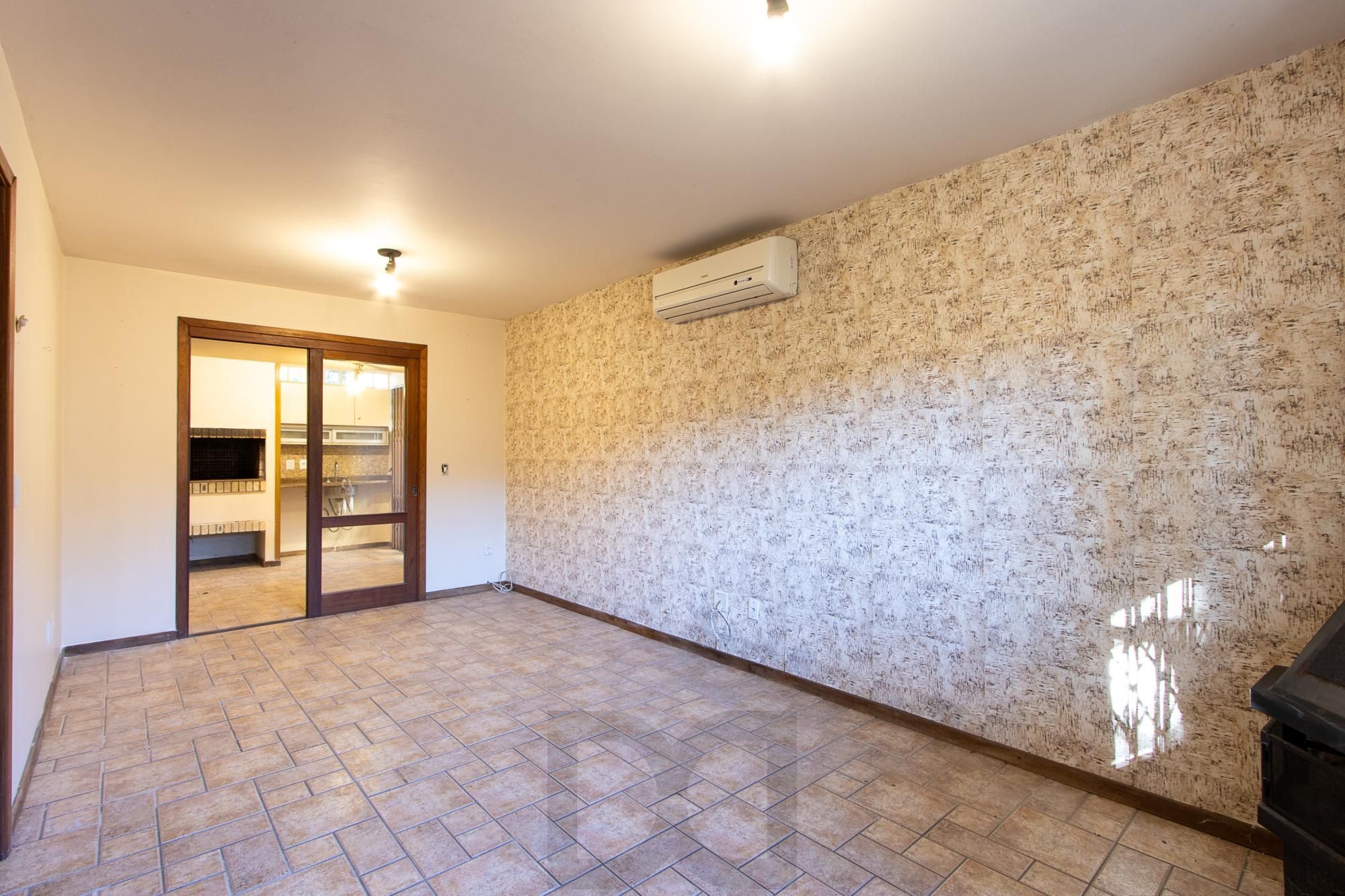 Casa 3 dormitórios, 1 suíte, 2 vagas - Bairro Camaquã — foto 9