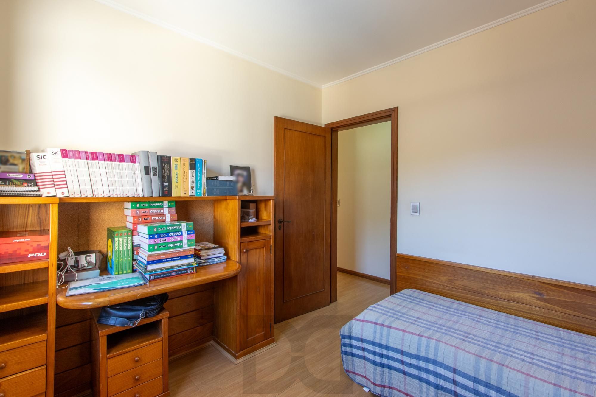 Casa à venda com 5 dormitórios, 392m² e 4 vagas no bairro Vila Assunção, Zona Sul de Porto Alegre — foto 47