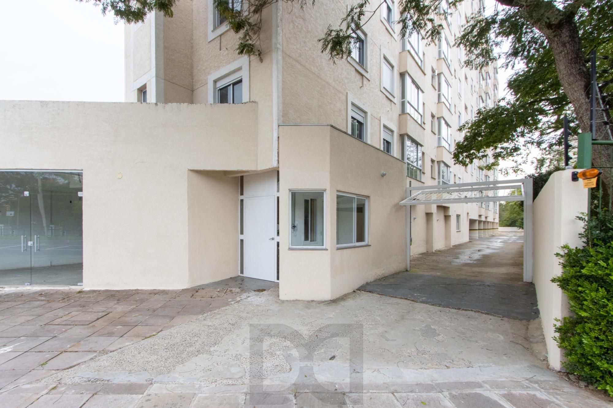 Apto com 3 dormitórios suíte e box coberto ( nunca habitado e reformado ) — foto 30