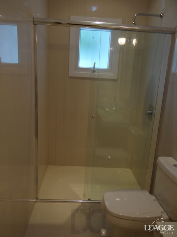 Casa para Venda - 305m², 3 dormitórios, sendo 3 suites, 4 vagas - Nonoai — foto 7
